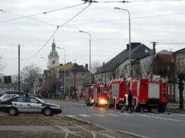 Pożar zakładu dziewiarskiego w Ozorkowie; fot. Adam Rembak