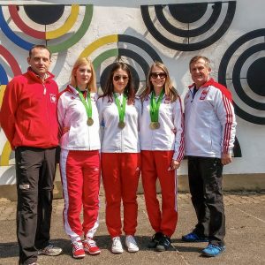 Kolejny sportowy sukces Katarzyny Komorowskiej (druga z lewej) / fot. B. Pastuszka, pzss.org.pl