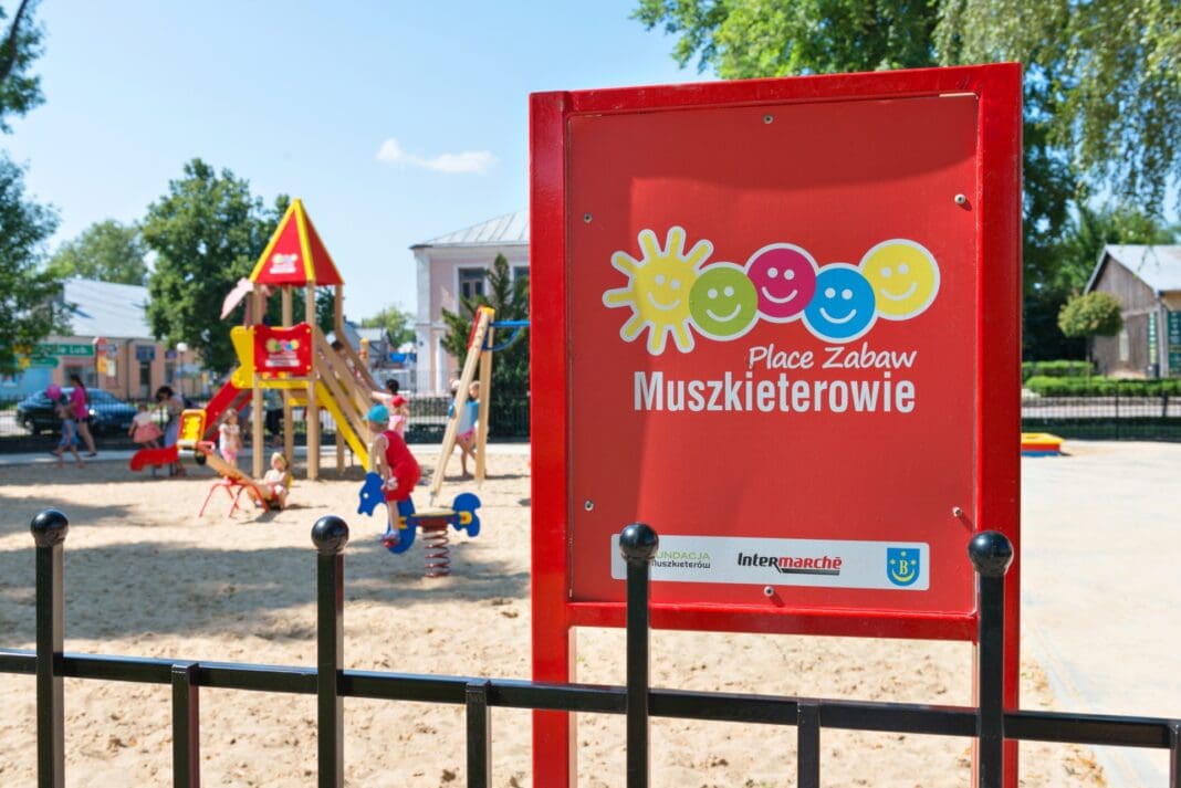 Place Zabaw Muszkieterowie Muszkieterowie zapraszają na otwarcie placu zabaw