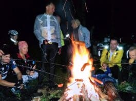 Lekko deszczowy Nocny Rajd Rowerowy