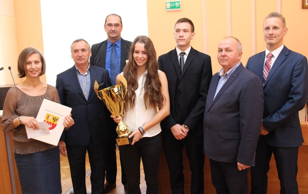 img-9935 Ozorkowscy uczniowie w sportowej czołówce powiatu / fot. powiat.zgierz.pl