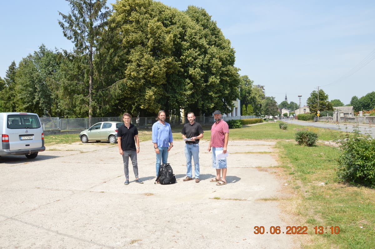 1659005893_112_Parking-przy-stadionie-z-nowa-nawierzchnia.jpg