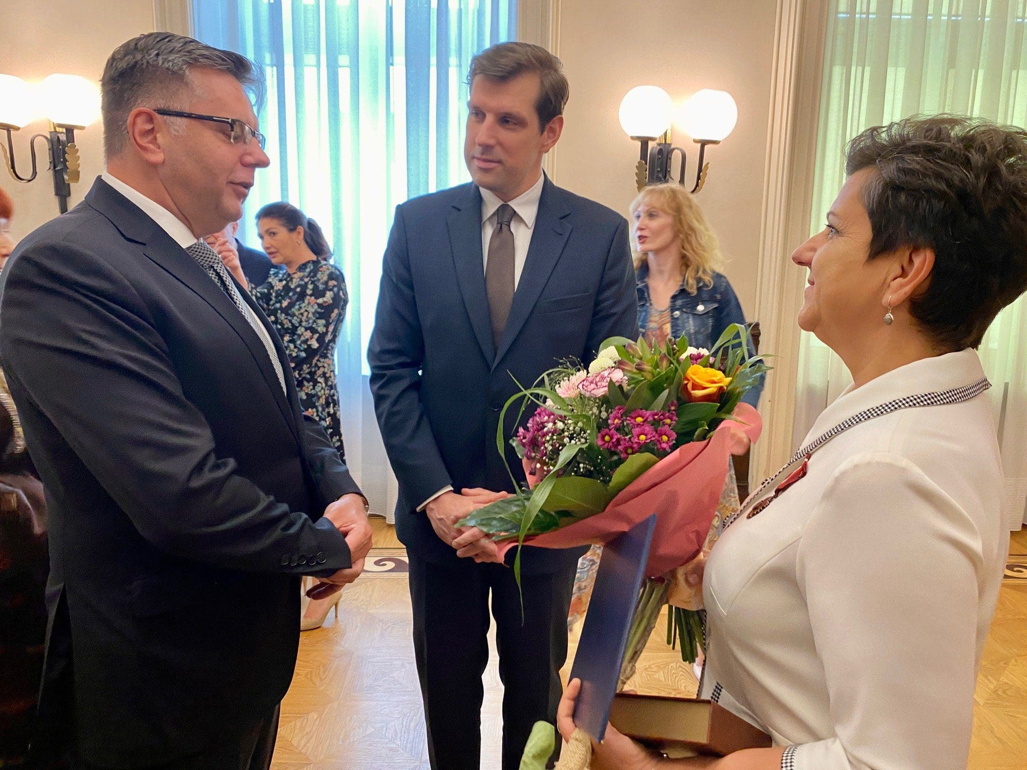 Medal Gloria Artis dla dyrektor MBP Danuty Trzcińskiej! Dziś dyrektor