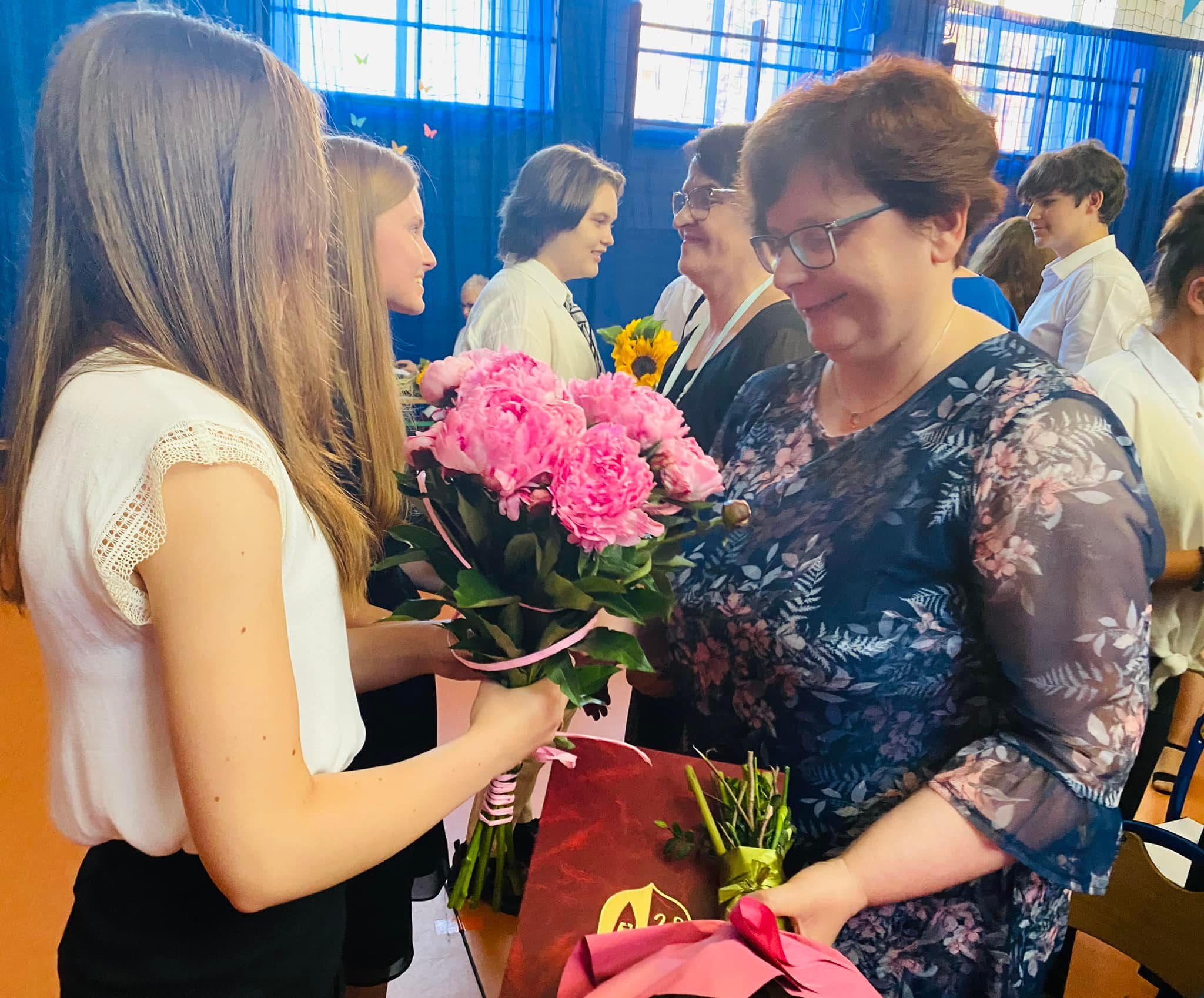 Zakończenie roku szkolnego klas ósmych w Szkole Podstawowej nr 5.