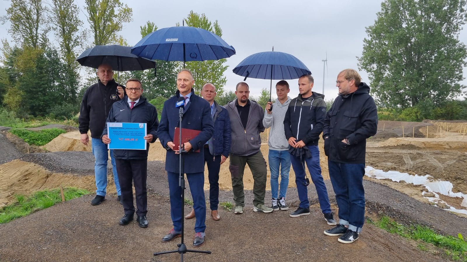Konferencja-prasowa-dotyczaca-budowy-pumptracka.jpg