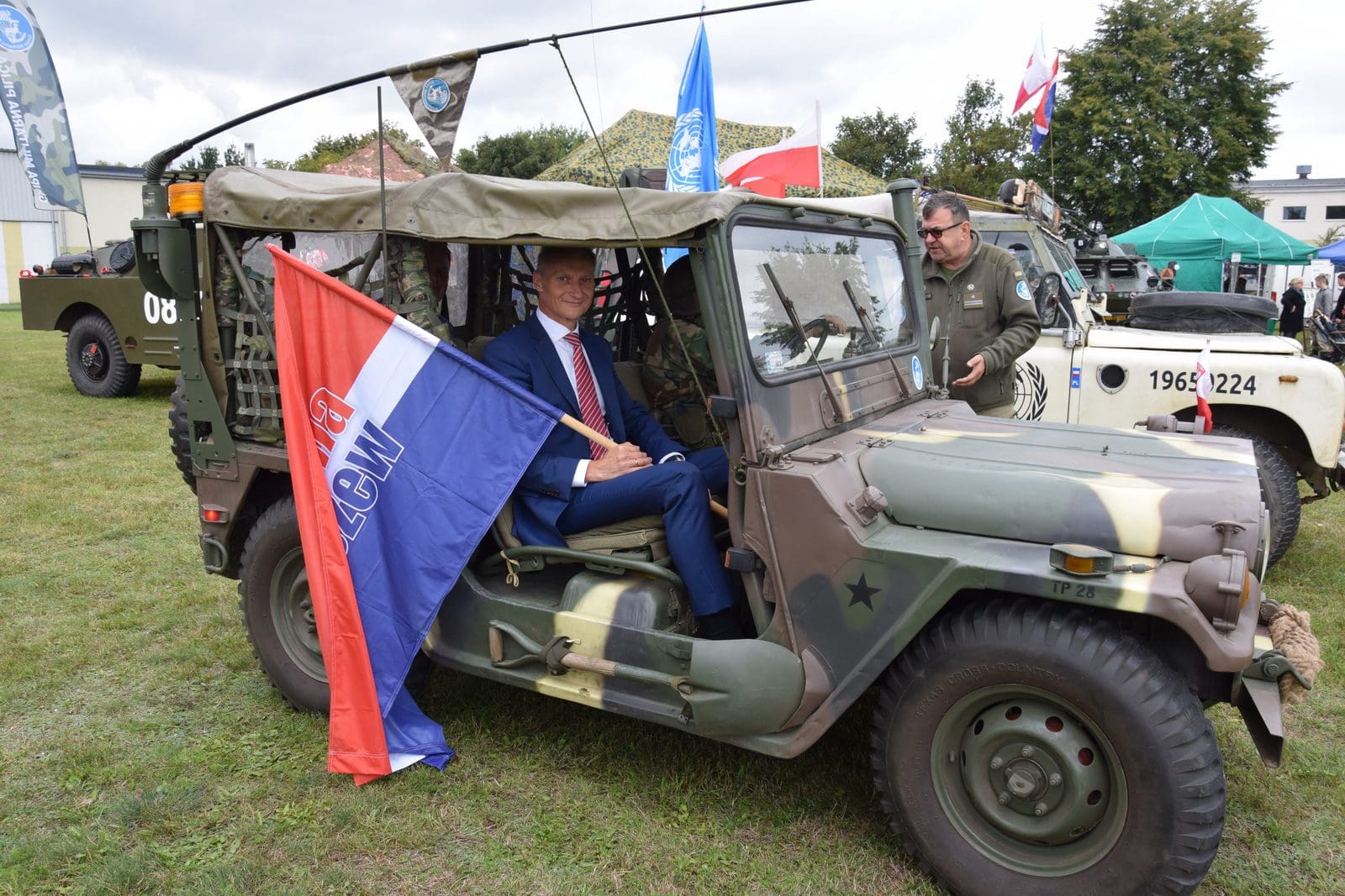 Militarnie-w-Parzeczewie.jpg
