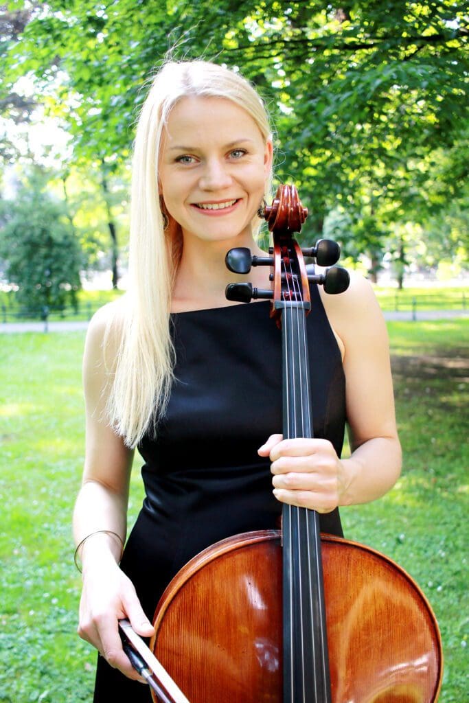 9-pazdziernika-2022-godz-1830-Krakow-Cello-Club.jpg