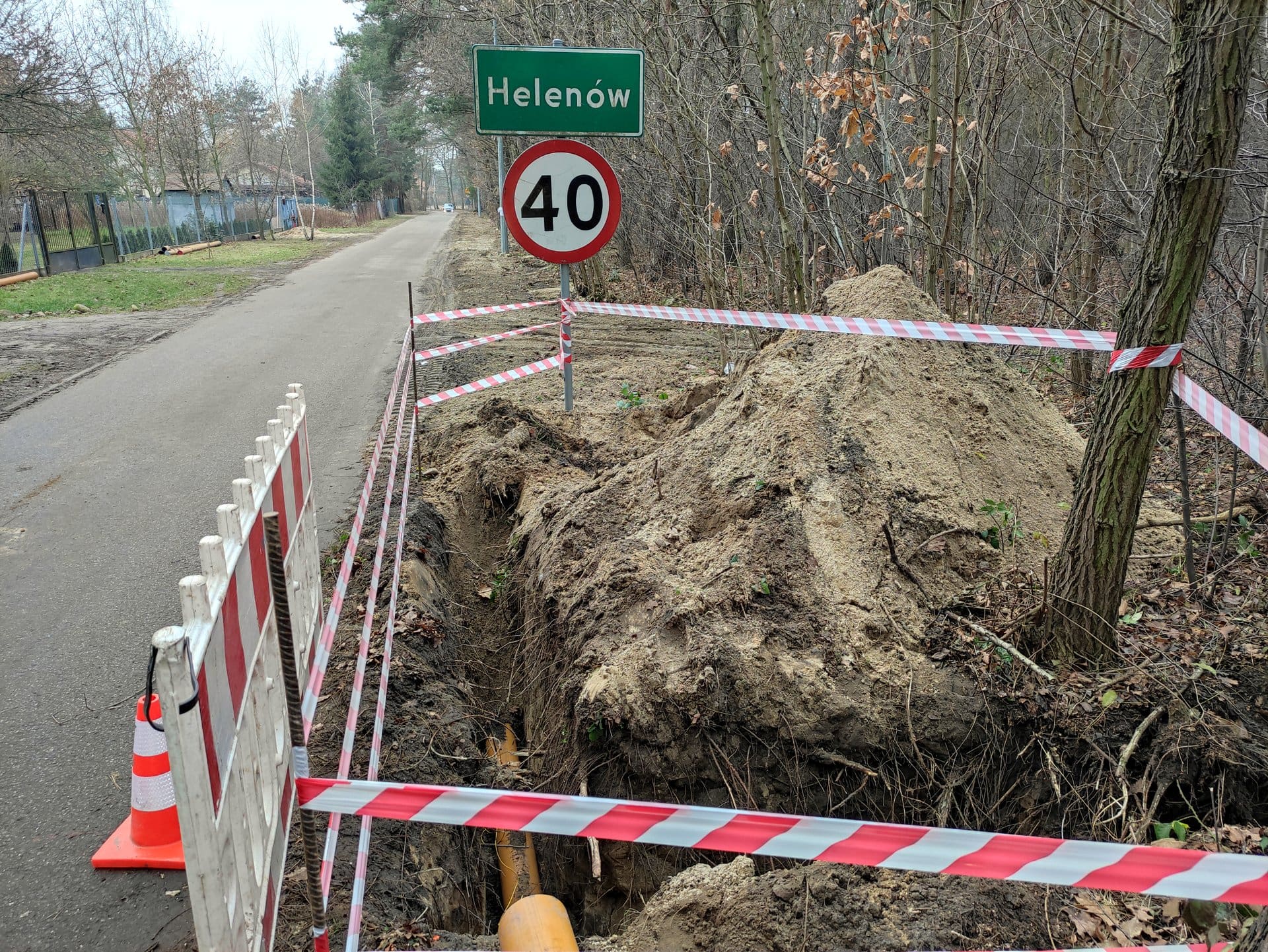 Budowa-sieci-gazowej-w-Helenowie-i-Sokolnikach-Lesie-Michal-Kowalski.jpg Budowa sieci gazowej w Helenowie i Sokolnikach-Lesie