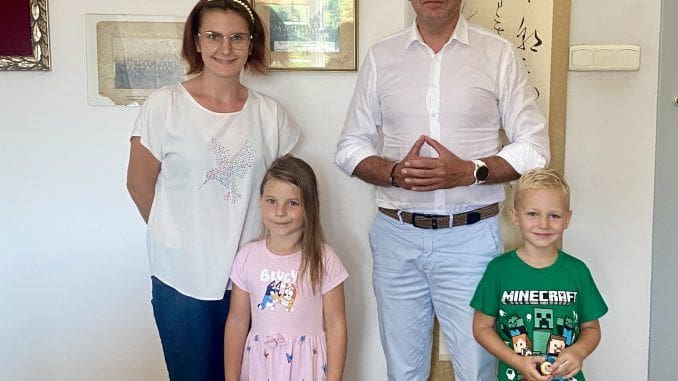 Przedszkolaki-z-wizyta-u-Burmistrza.jpg