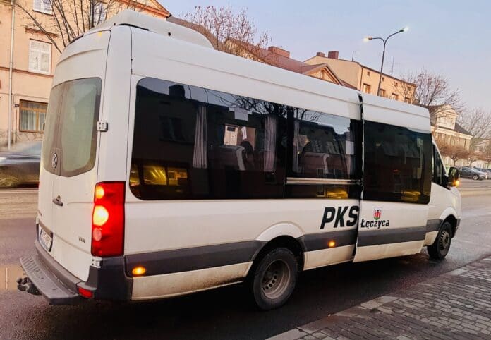 Nowe przystanki na trasie PKS Łęczyca: Udogodnienia dla mieszkańców od Dodatkowe przystanki PKS Łęczyca w Ozorkowie...