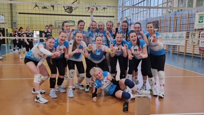 Turniej Finałowy o Awans do II Ligi Kobiet w Ozorkowie Turniej Finałowy o Awans do II Ligi Kobiet w Ozorkowie